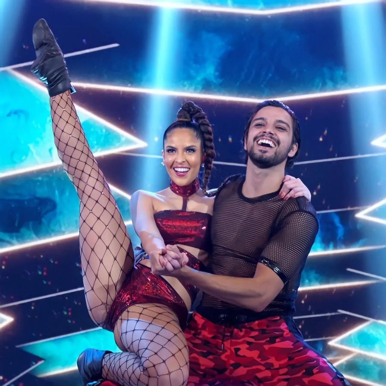 Dança dos famosos Elenco: Rodrigo Simas e e Nathália Ramos