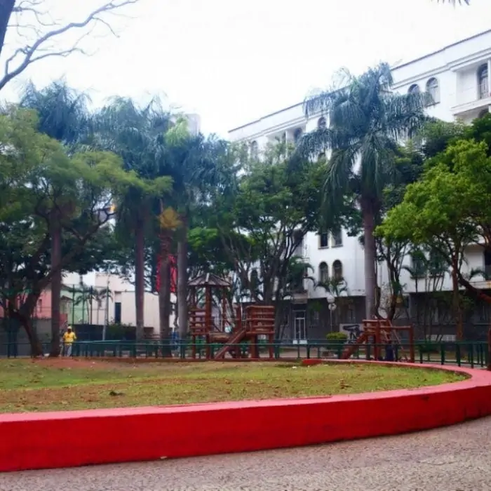 Praça e parques gratuitos para levar as crianças em Juiz de Fora: Praça São Mateus (Foto: Emerson S. | Reprodução Foursquare)