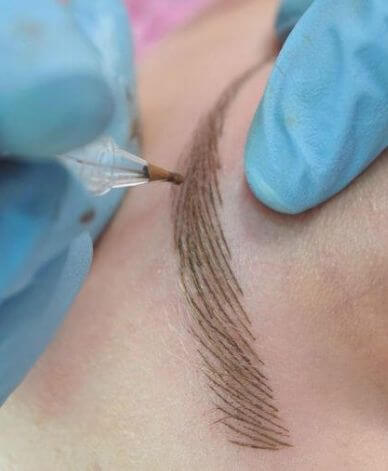 Micropigmentação de Sobrencelhas técnica fio a fio